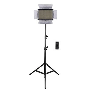 YONGNUO製 YN600L LEDライト